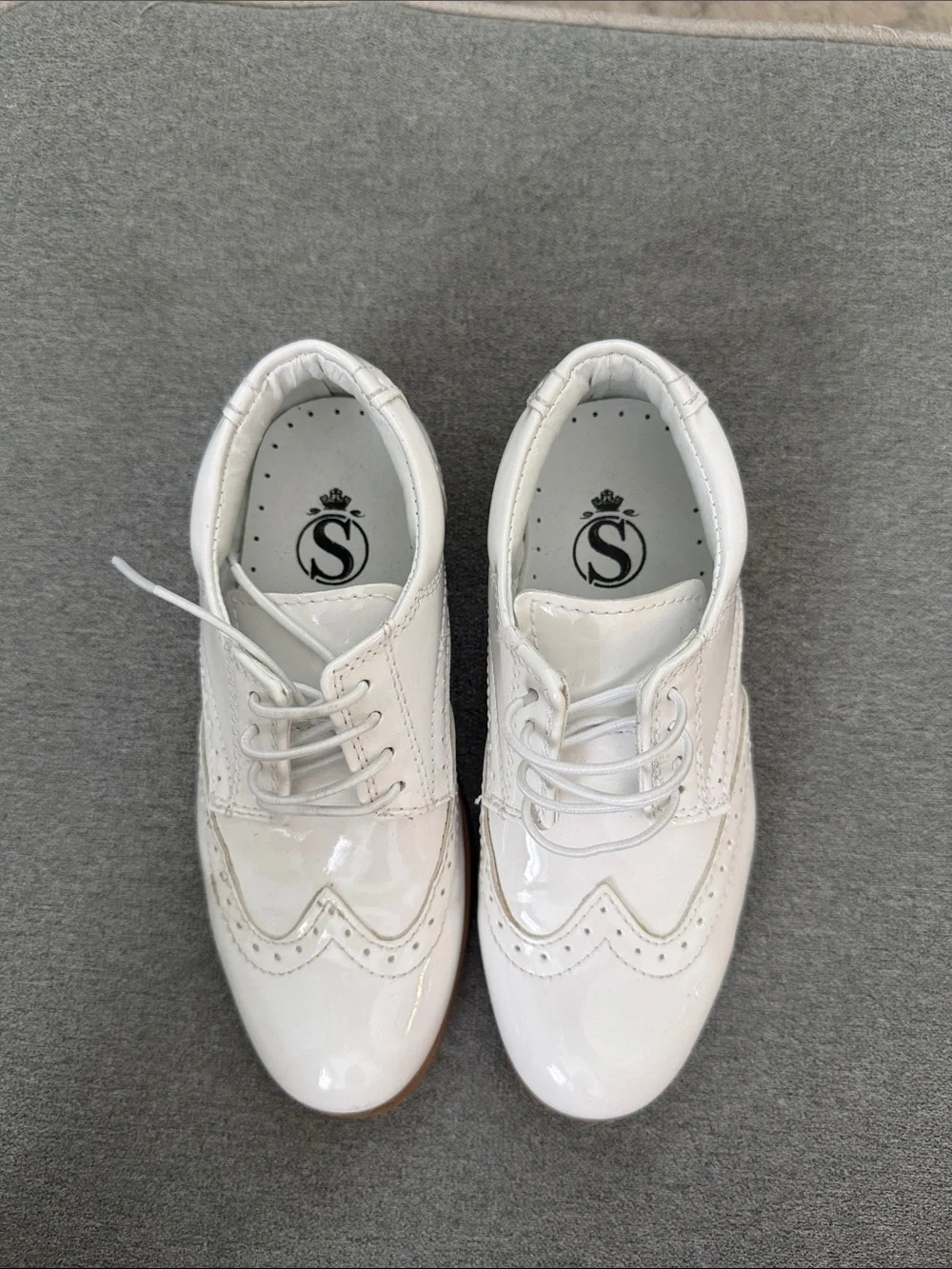 Classic White Boy’s Wingtip Oxfords with Gum Sole
